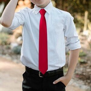 Enlision NWT Classic Red Boy’s Neck Tie 50” long & 2.5” wide